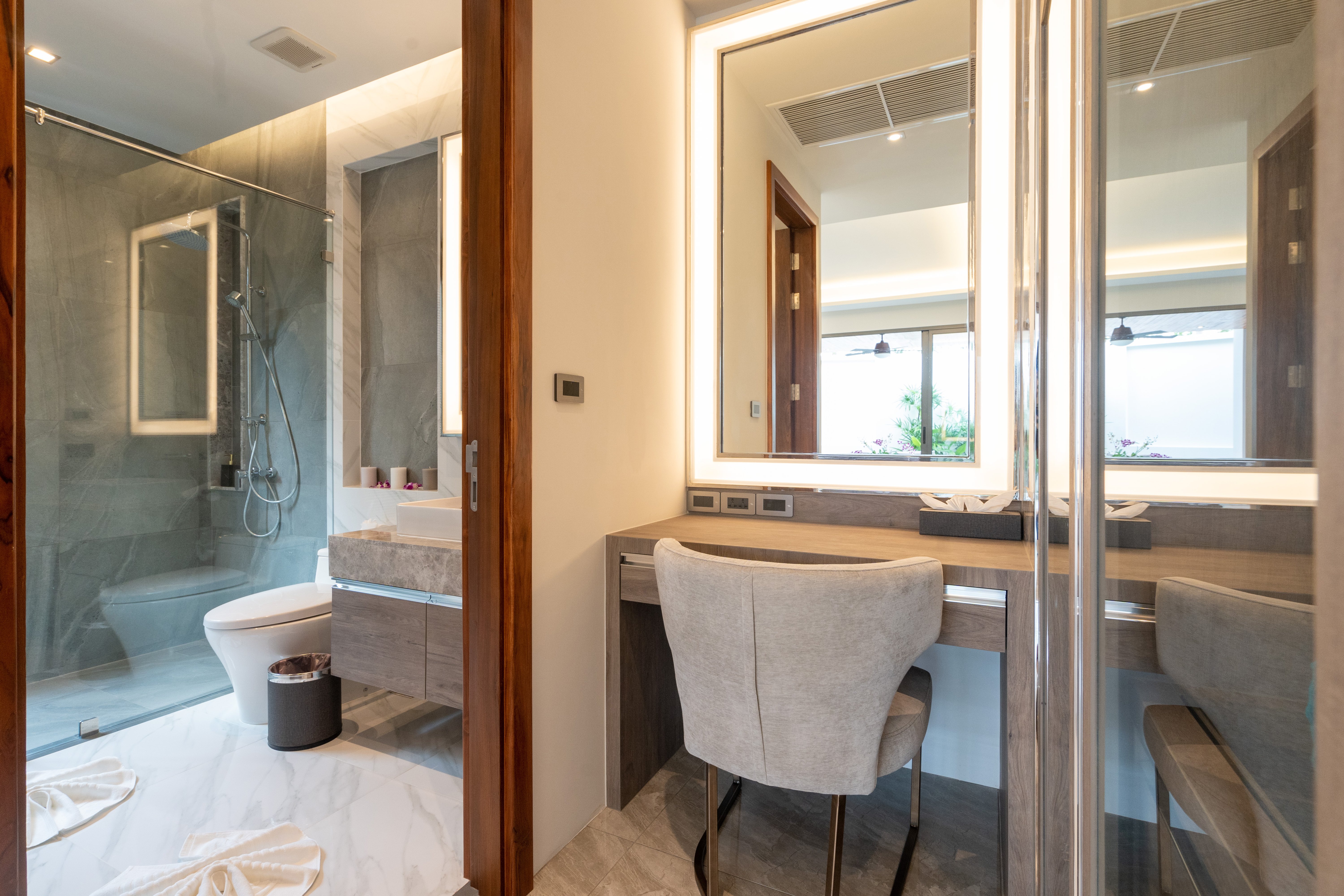 The Breeze villas 100